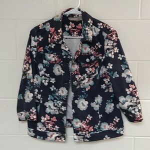 CHICO'S STRETCH DENIM 3/4 SLEEVE FLORAL JEAN JACKET